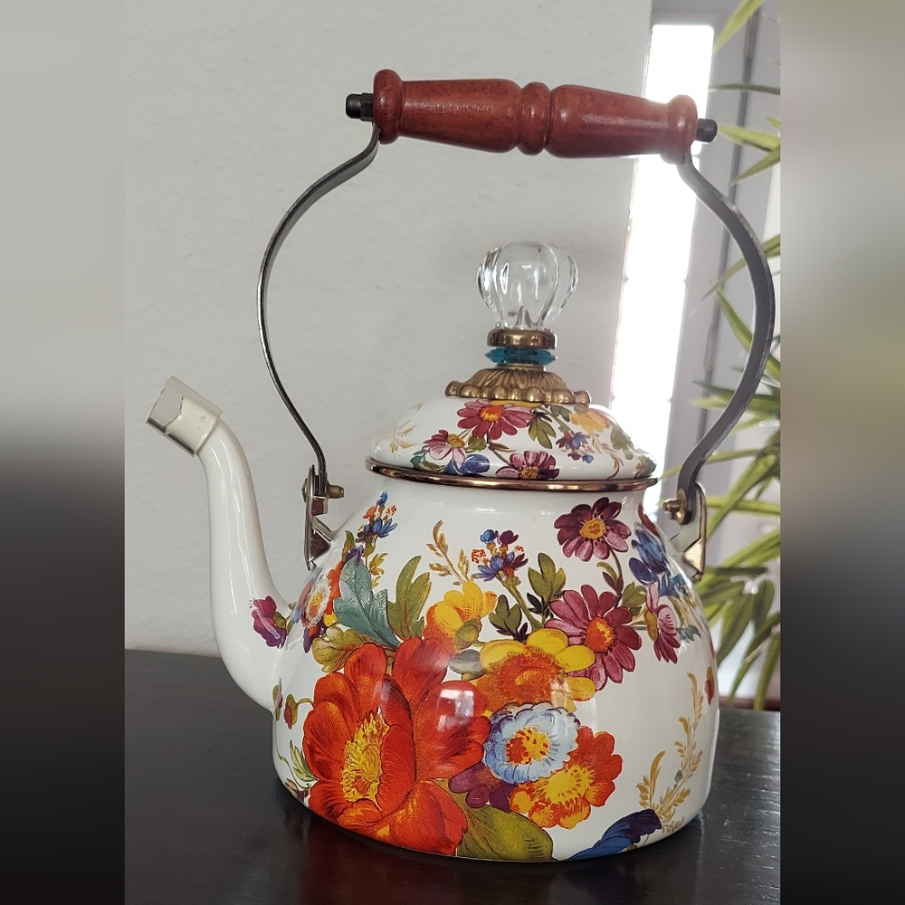 MacKenzie Childs 2 Qt White Flower Market Teapot